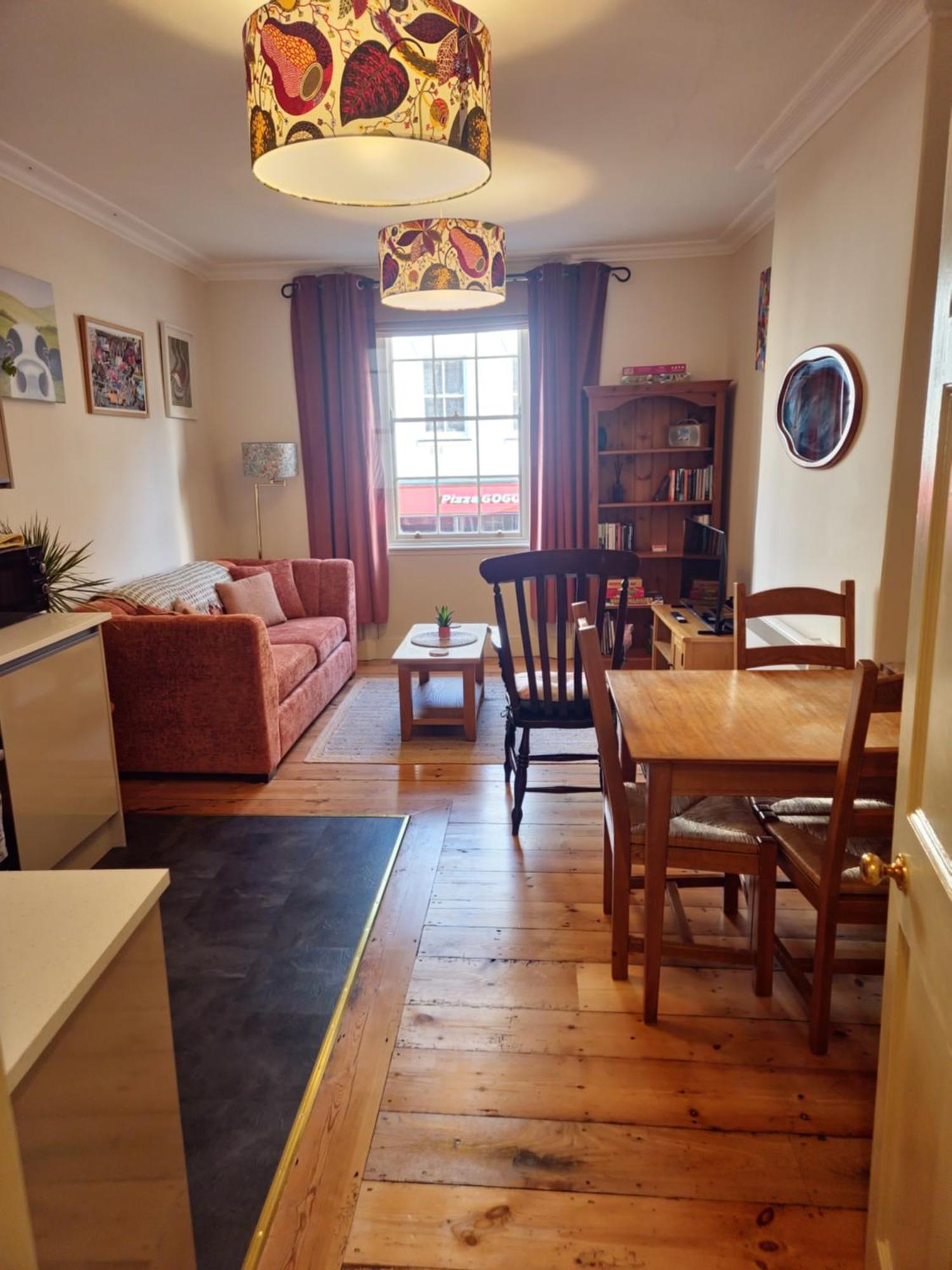 Central Gloucester Self-Catering Flat - A Hidden Gem Εξωτερικό φωτογραφία